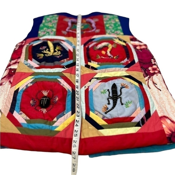 Vintage Chinese Quilted Applique Patchwork 3D Scorpion Frog Panda Vest - Picture 8 of 15